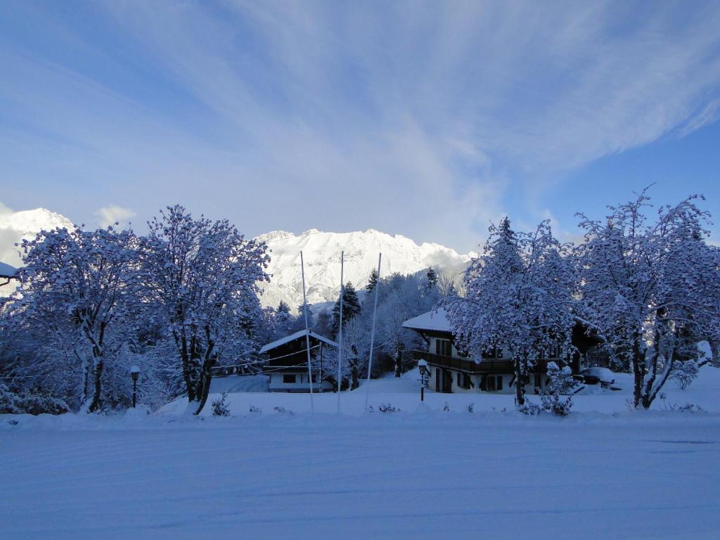 Отель Le Caprice Des Neiges Кре-Волан Экстерьер фото